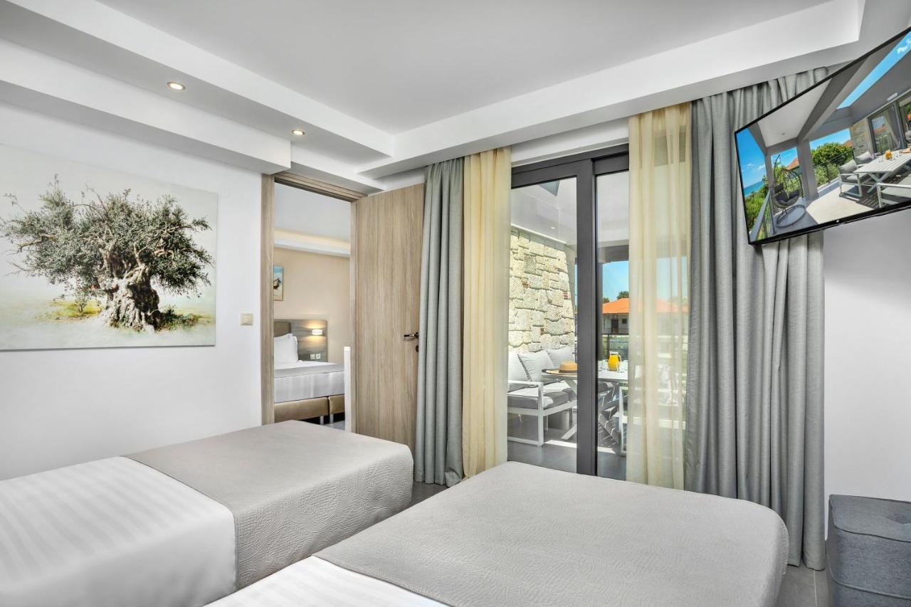 Newstory Suites Possidi Exterior photo