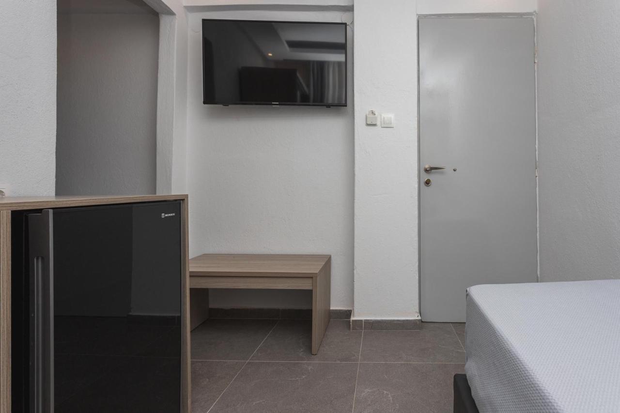 Newstory Suites Possidi Exterior photo